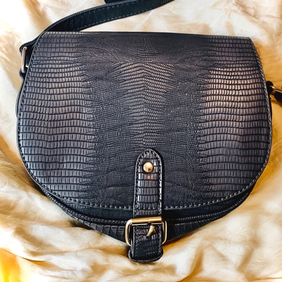Handbags - Grey crossbody, saddlebag!